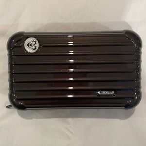 Rimowa for Thai Airways toiletry kit